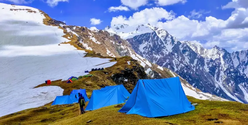 TOP TRAVEL AND TREKKING DESTINATION IN HIMACHAL